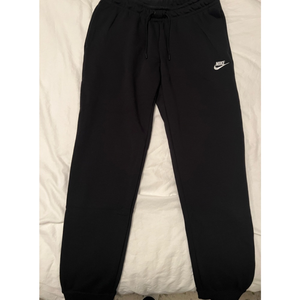 NWT Nike Sweatpants